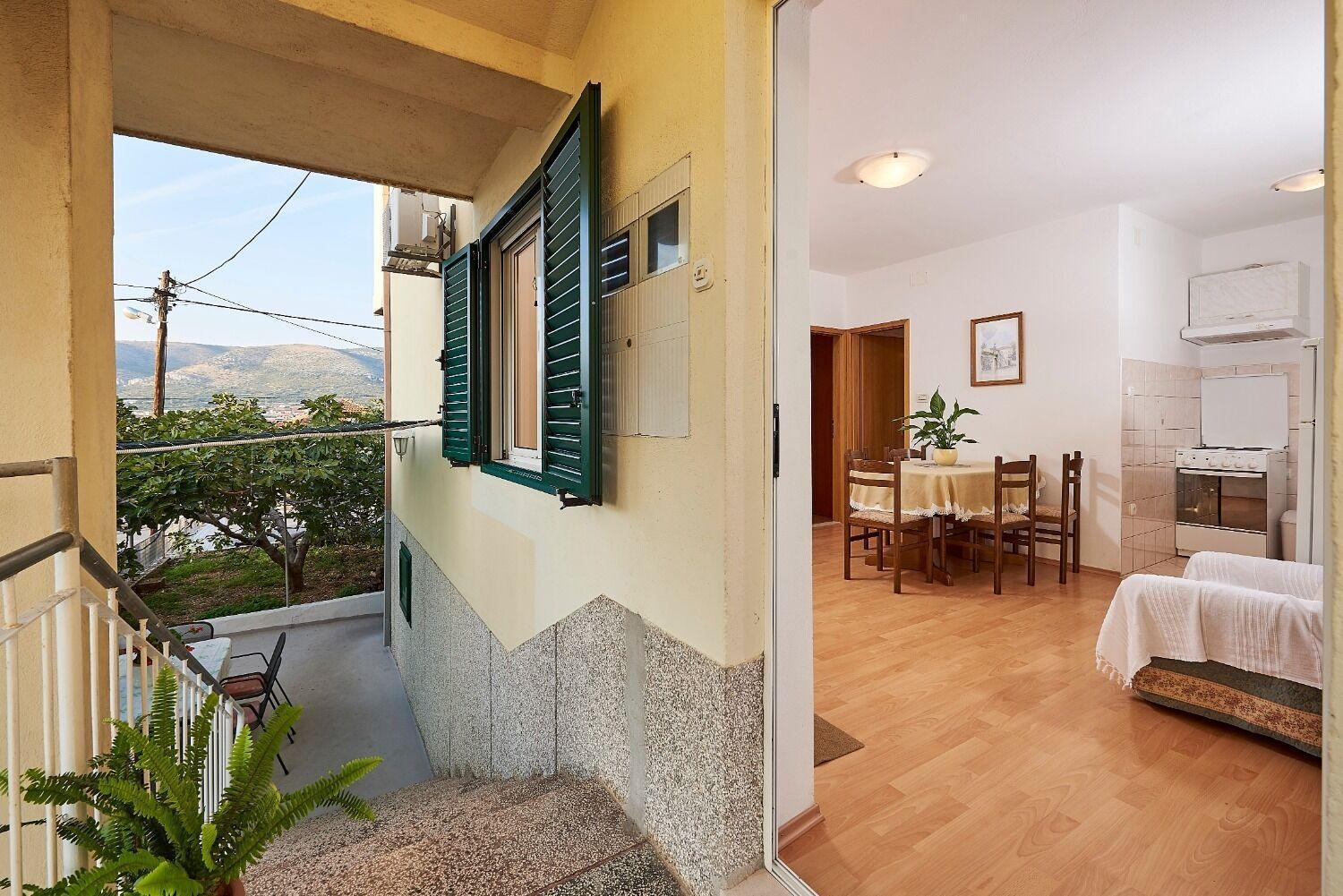 Apartment Ivanka Trogir Eksteriør bilde